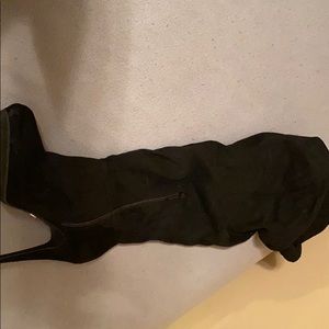 Black boots 8W